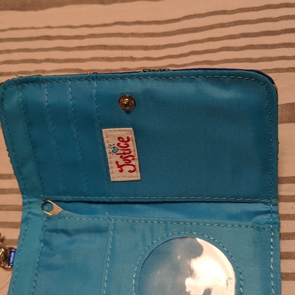 Justice USA tri-fold wallet red silver metallic and blue patriotic NWT - Picture 4 of 7